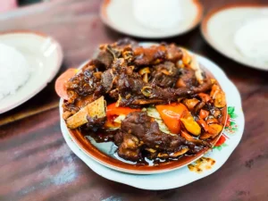 Tengkleng Solo kuliner khas Solo berbahan kambing