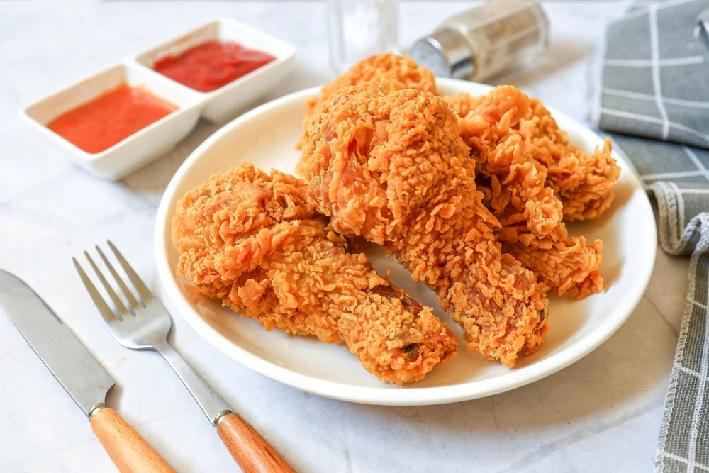 Fried chicken khas Amerika yang renyah dan gurih