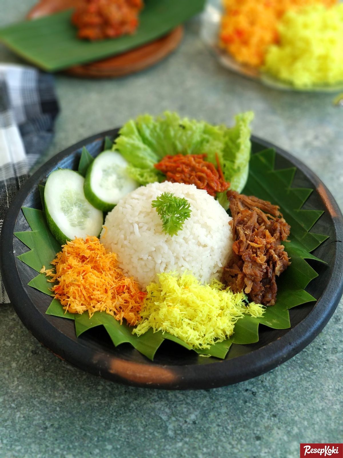 Nasi Krawu Gresik: Bedah Keunikan Rasa dan Tekstur yang Ikonik