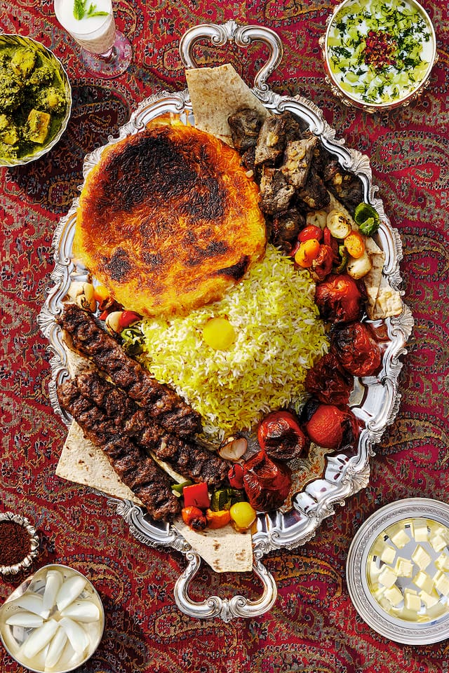 MAKANAN KHAS IRAN