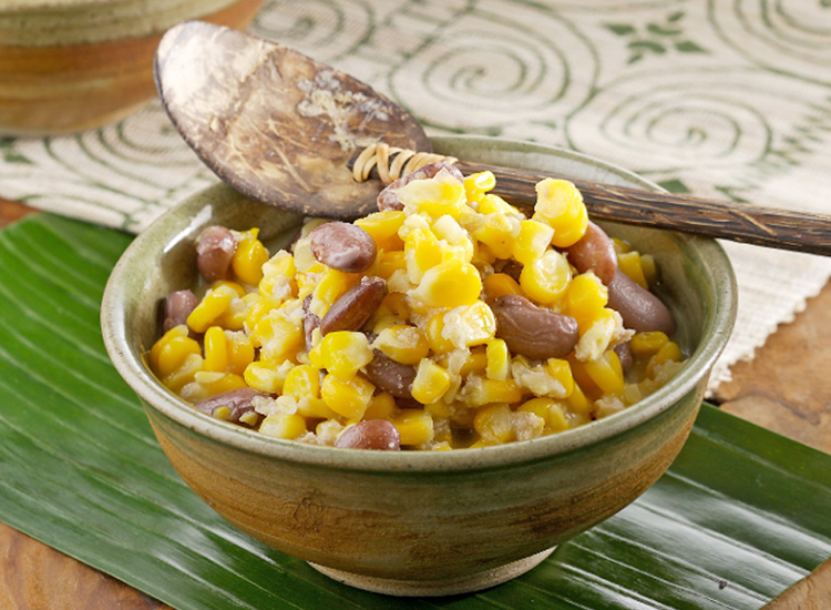 makanan flores khas seperti jagung bose